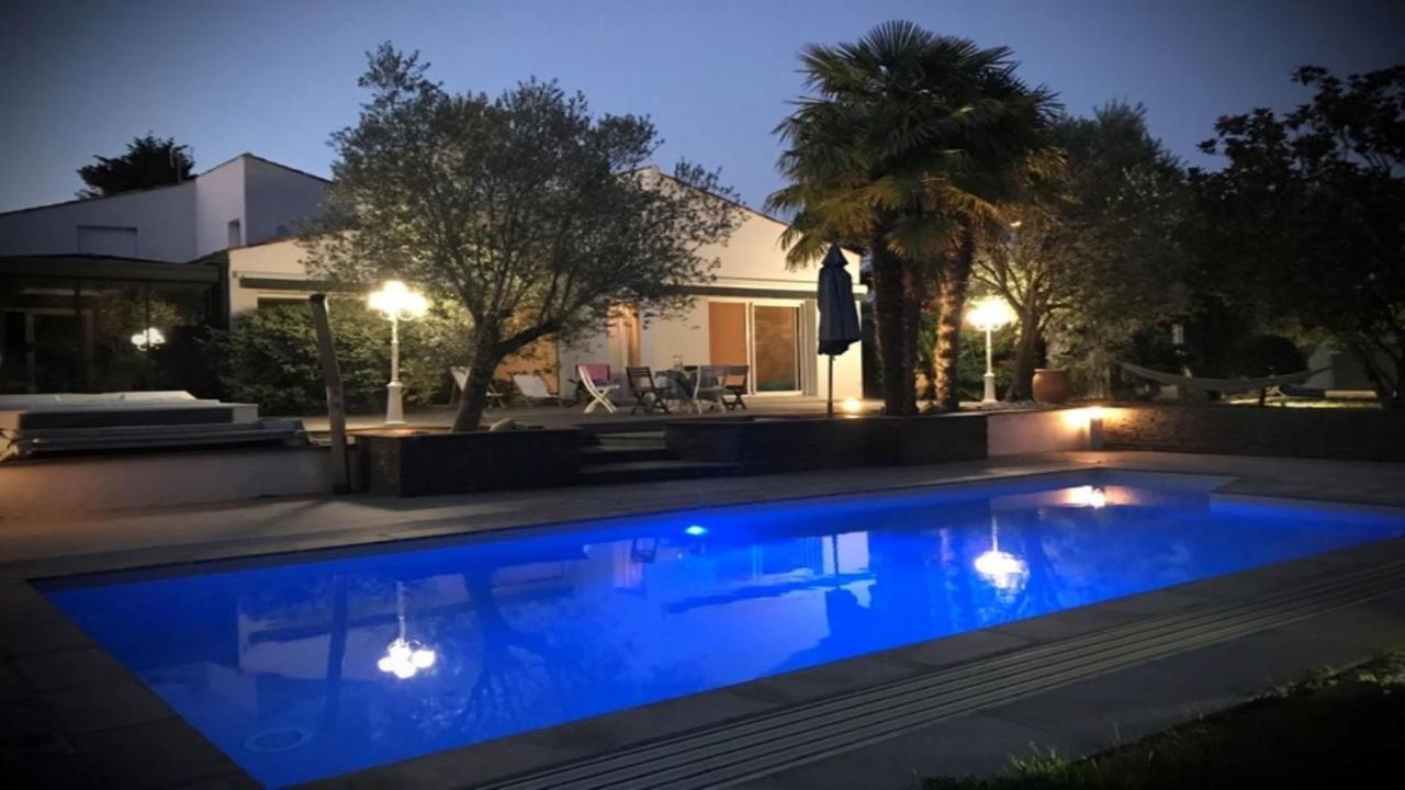 Adorable Guest House avec balnéo et piscine Olonne-sur-Mer Esterno foto